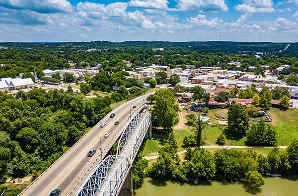 Texas Auto Center Sells Used Cars to Bastrop