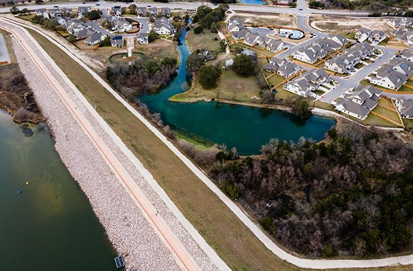 Texas Auto Center Sells Used Cars to Leander